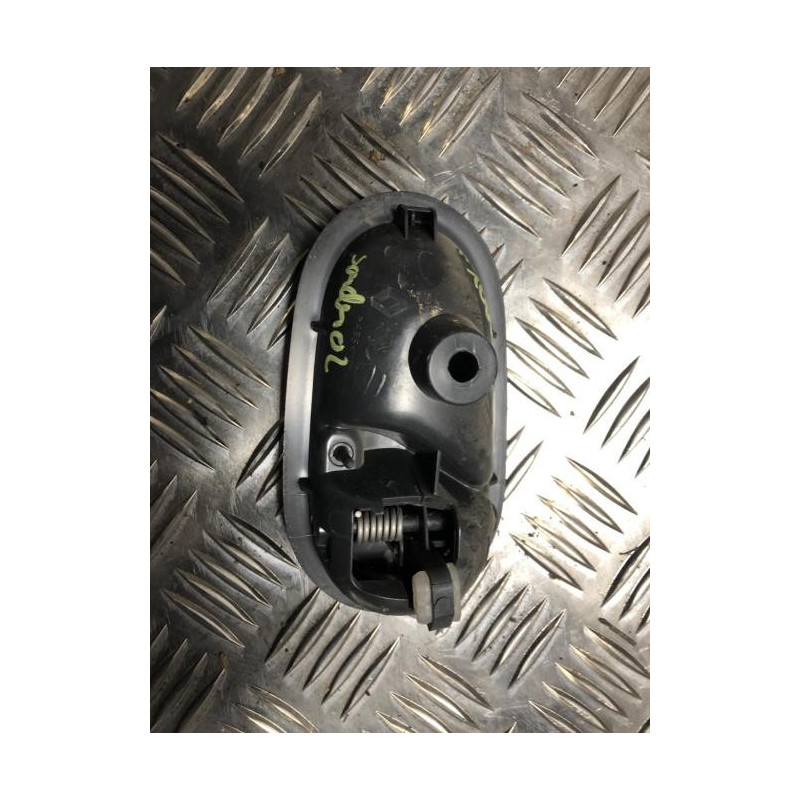 Poignee interieur avant gauche DACIA SANDERO 2 PHASE 1 d’occasion