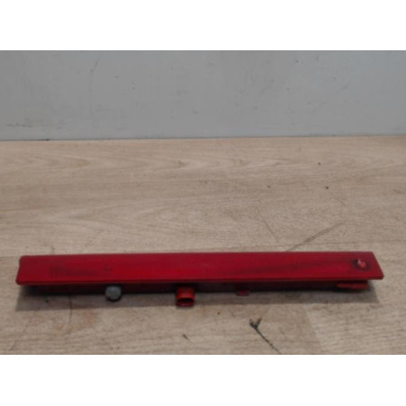 Feu arriere stop central FORD FIESTA 6 PHASE 1 d’occasion
