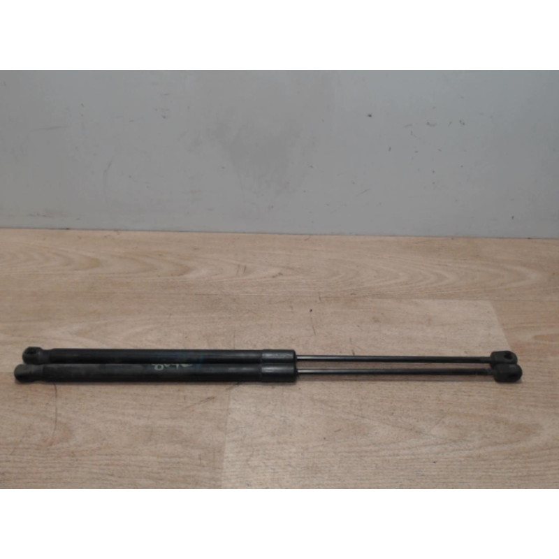 Verin de coffre FORD FIESTA 6 PHASE 1 d’occasion