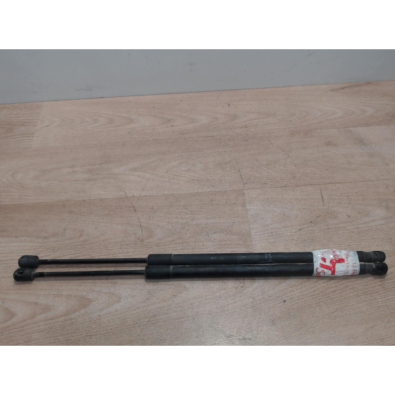Verin de coffre TOYOTA COROLLA VERSO 2 PHASE 2 d’occasion