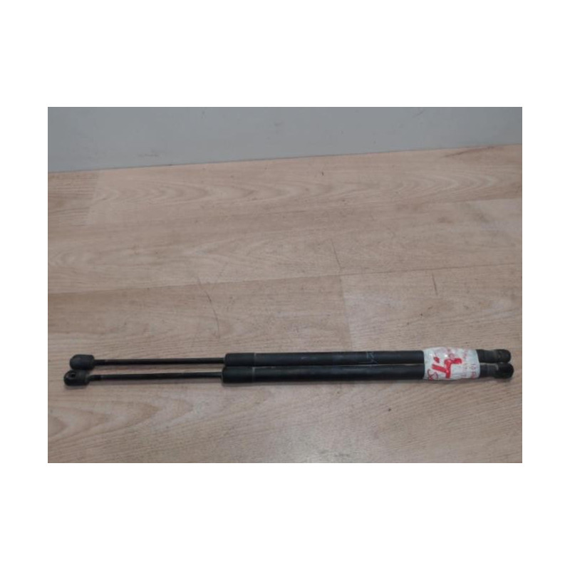 Verin de coffre TOYOTA COROLLA VERSO 2 PHASE 2 d’occasion