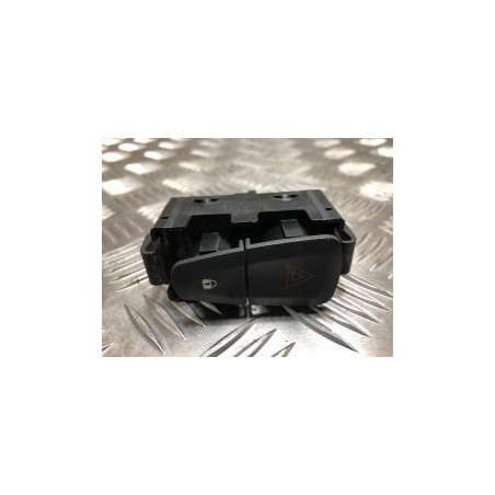 Bouton de warning DACIA SANDERO 2 PHASE 1 d’occasion