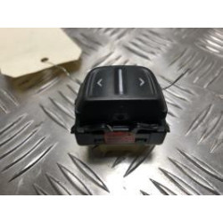 Interrupteur de leve vitre avant gauche DACIA SANDERO 2 PHASE 1 d’occasion