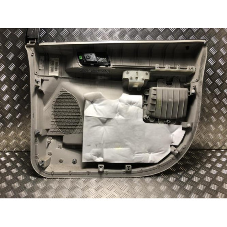Panneau de porte avant gauche CHRYSLER GRAND VOYAGER 5 d’occasion