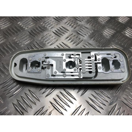 Platine feu arriere gauche RENAULT TWINGO 1 PHASE 3 d’occasion