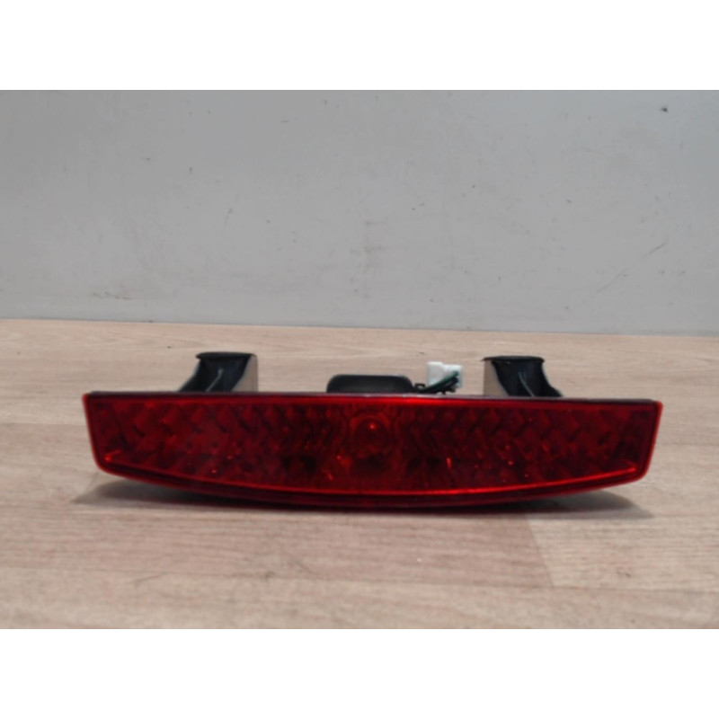 Feu arriere stop central KIA RIO 2 PHASE 1 d’occasion