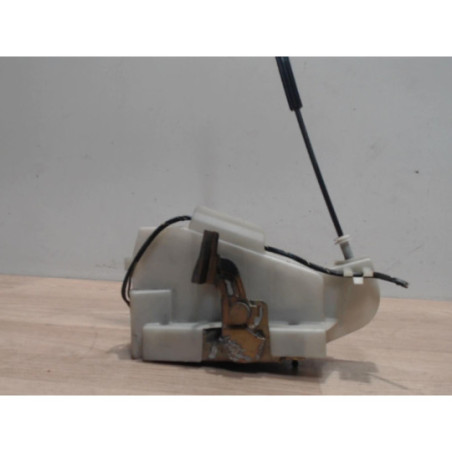 Serrure arriere droit FORD FIESTA 4 PHASE 1 d’occasion