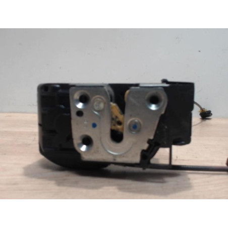 Serrure avant droit NISSAN MICRA 3 PHASE 2 d’occasion
