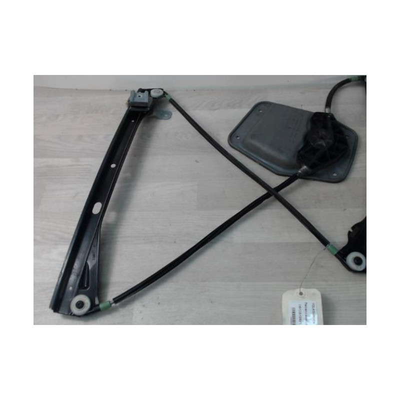 Leve vitre electrique arriere droit VOLKSWAGEN GOLF 5 d’occasion