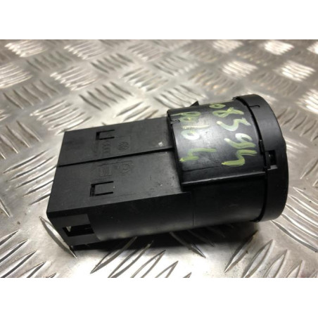 Commande de phare VOLKSWAGEN POLO 4 PHASE 2 d’occasion