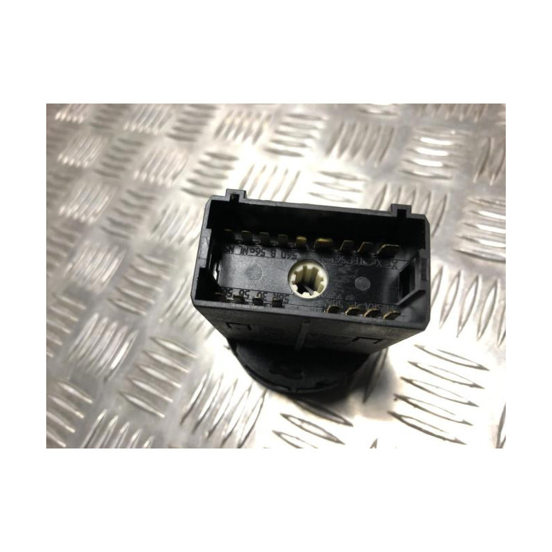 Commande de phare VOLKSWAGEN POLO 4 PHASE 2 d’occasion