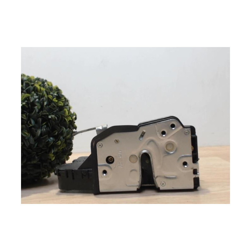 Serrure avant droit BMW SERIE 3 E46 PHASE 1 d’occasion