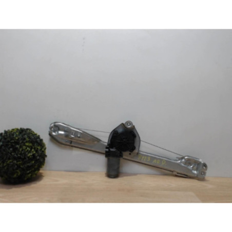 Mecanisme de leve vitre electrique arriere droit RENAULT CLIO 3 PHASE 1 d’occasion