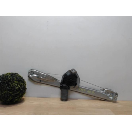Mecanisme de leve vitre electrique arriere droit RENAULT CLIO 3 PHASE 1 d’occasion