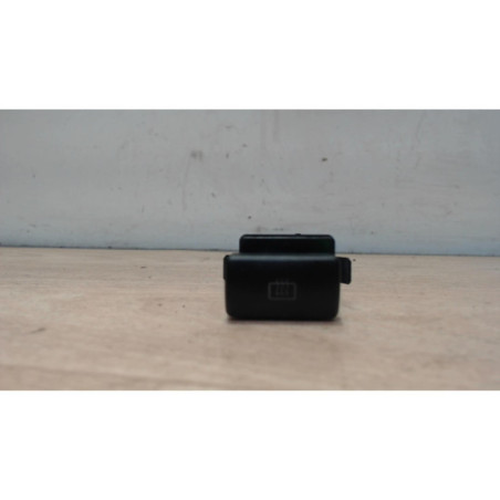 Commande degivrage lunette arriere SEAT IBIZA 3 PHASE 1 d’occasion