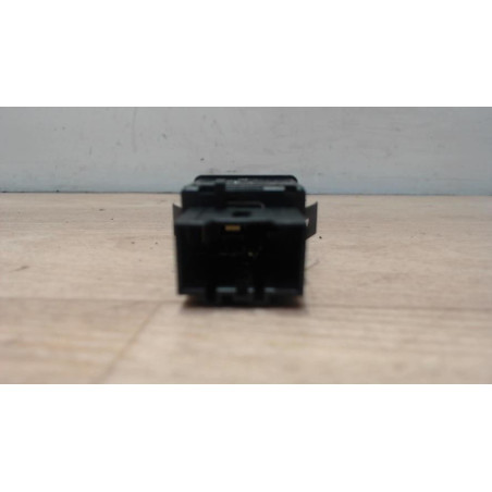 Commande degivrage lunette arriere SEAT IBIZA 3 PHASE 1 d’occasion