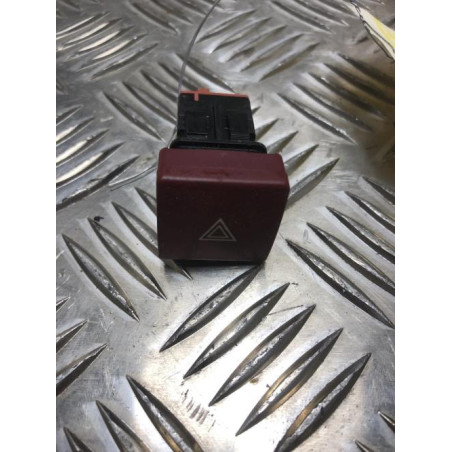 Bouton de warning CITROEN BERLINGO 2 PHASE 3 d’occasion