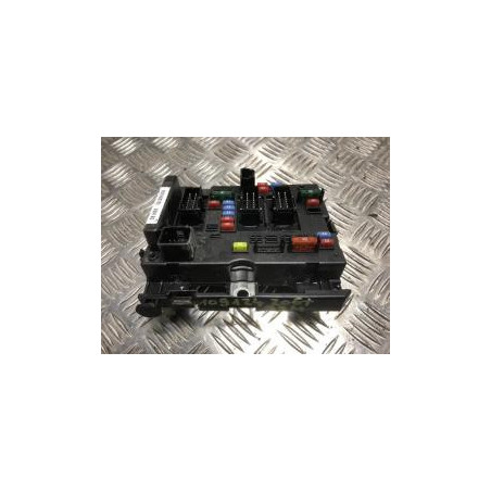 Boitier servitude moteur (BSM) PEUGEOT 206+ d’occasion