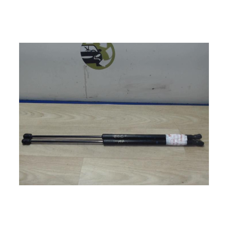 Verin de coffre OPEL CORSA D PHASE 1 d’occasion