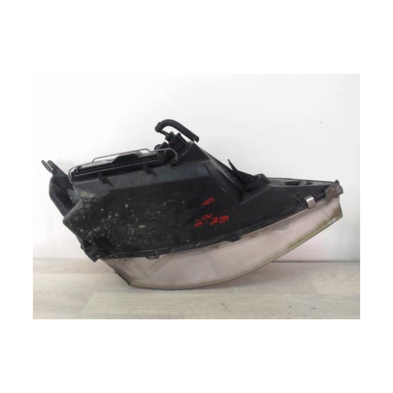 Optique avant principal gauche (feux)(phare) FORD FOCUS 1 d’occasion