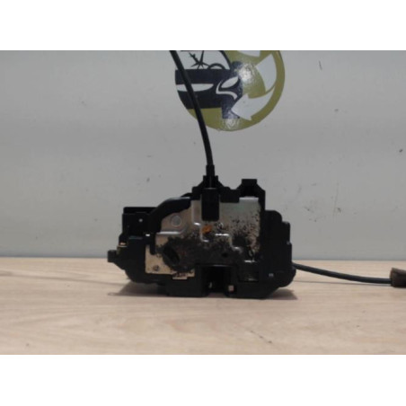 Serrure arriere droit RENAULT CLIO 3 PHASE 2 BREAK d’occasion