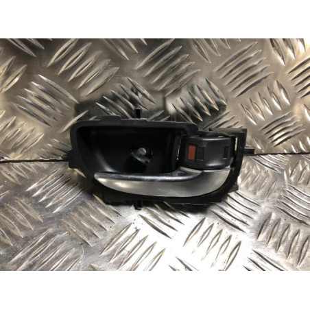 Poignee interieur arriere droit TOYOTA AURIS 2 PHASE 2 d’occasion