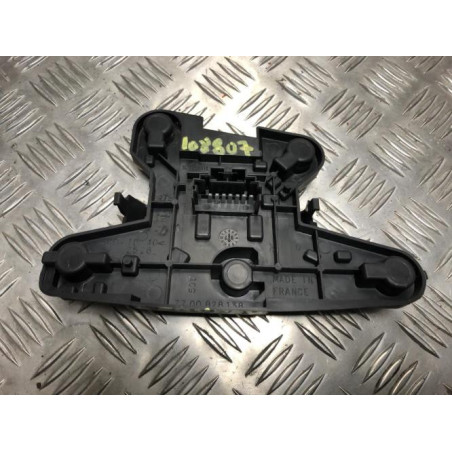 Platine feu arriere droit RENAULT MEGANE 1 PHASE 1 d’occasion
