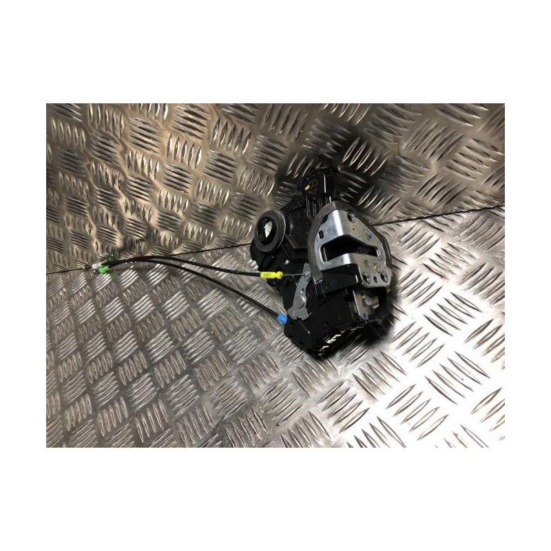 Serrure avant droit TOYOTA AURIS 2 PHASE 2 d’occasion