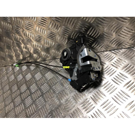 Serrure avant droit TOYOTA AURIS 2 PHASE 2 d’occasion