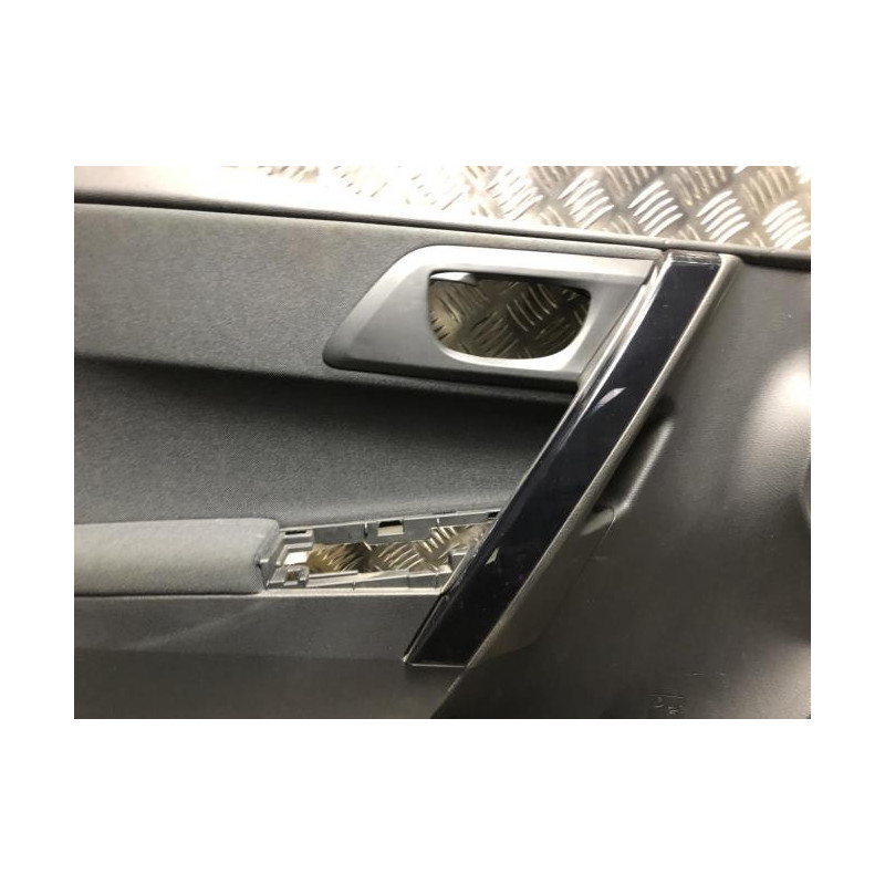 Panneau de porte avant gauche TOYOTA AURIS 2 PHASE 2 d’occasion