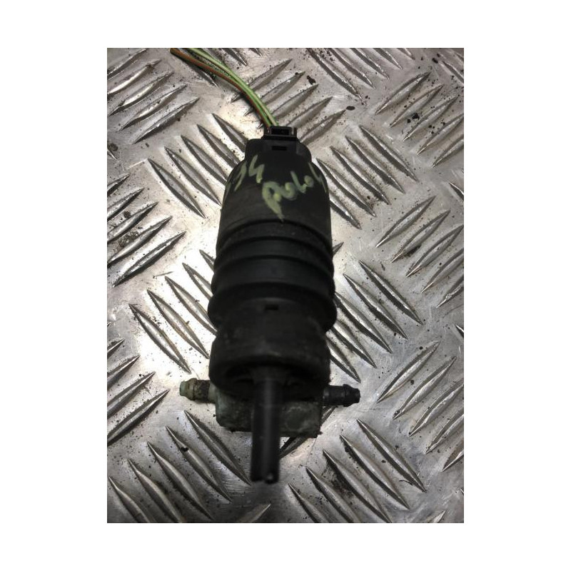 Pompe lave glace avant VOLKSWAGEN POLO 4 PHASE 2 d’occasion