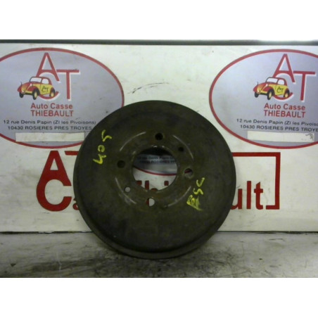 Tambour arriere gauche PEUGEOT 405 PHASE 1 d’occasion