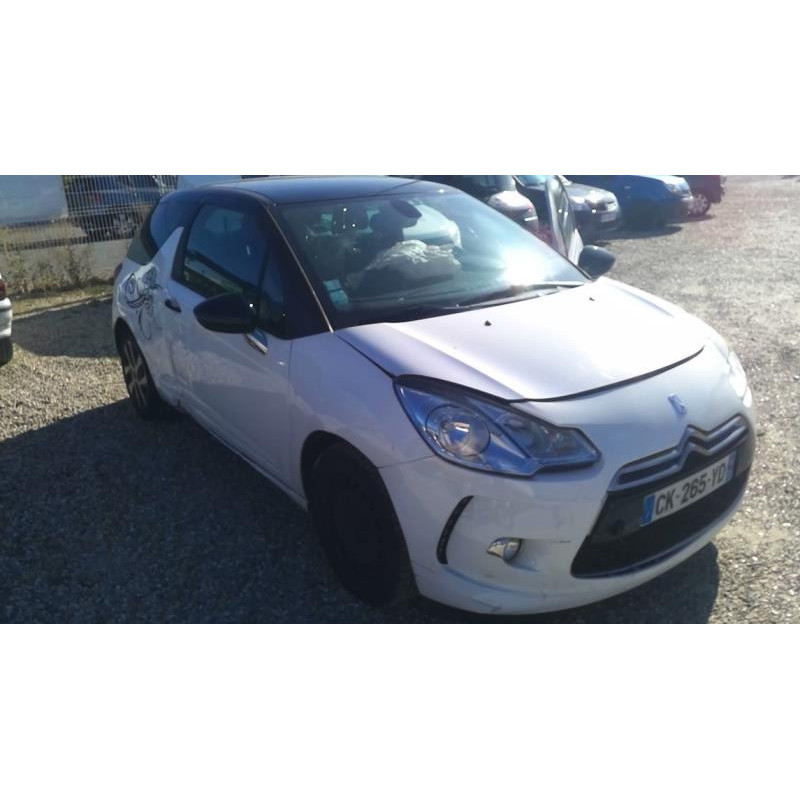 Panneau de porte avant gauche CITROEN DS3 PHASE 1 d’occasion