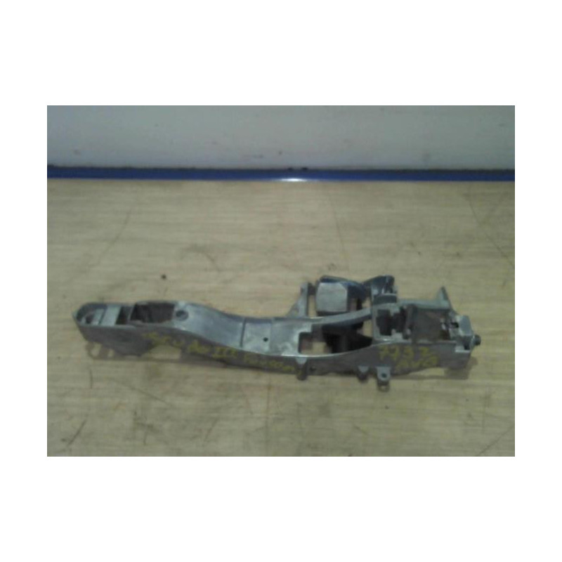 Support poignee porte avant gauche FIAT SCUDO 2 d’occasion