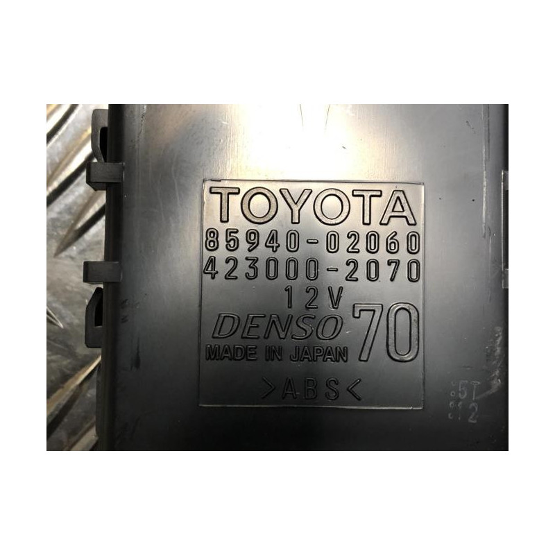 Relais electrique TOYOTA AURIS 2 PHASE 2 d’occasion