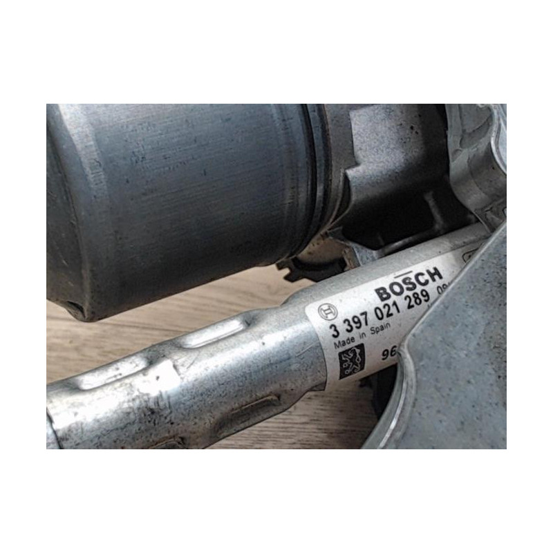 Moteur essuie glace avant droit PEUGEOT 5008 1 PHASE 1 d’occasion