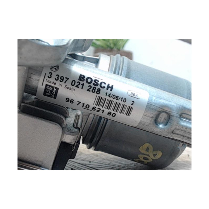 Moteur essuie glace avant gauche PEUGEOT 5008 1 PHASE 1 d’occasion