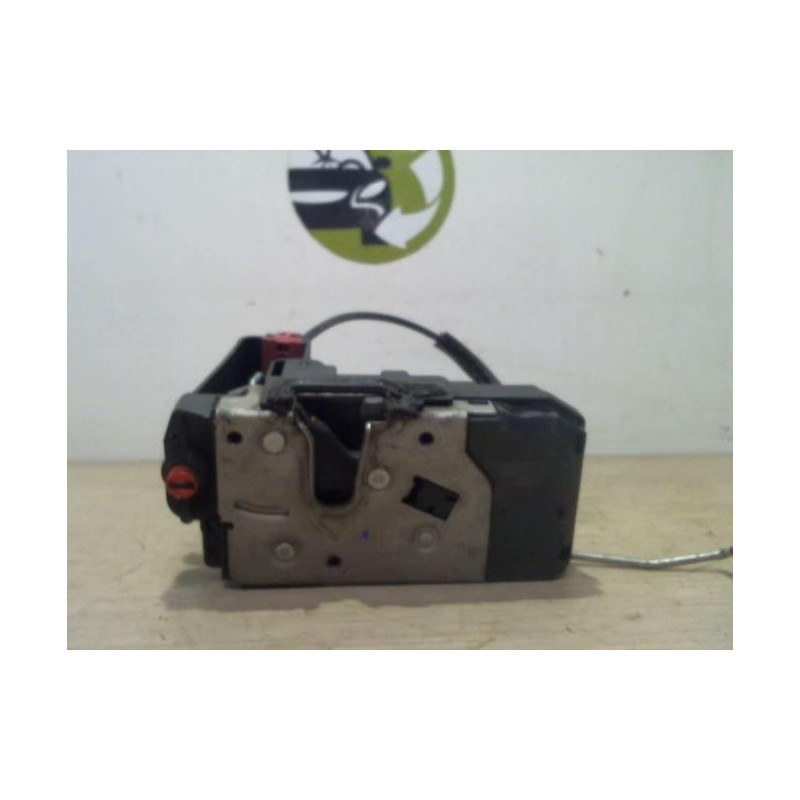Serrure arriere droit OPEL ZAFIRA B PHASE 1 d’occasion