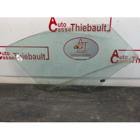 Vitre avant droit PEUGEOT 407 PHASE 1 d’occasion