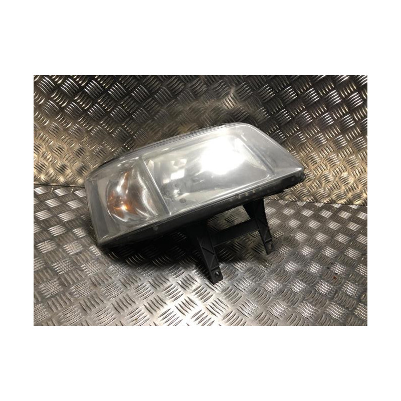 Optique avant principal droit (feux)(phare) VOLKSWAGEN TRANSPORTER 5 PHASE 1 d’occasion