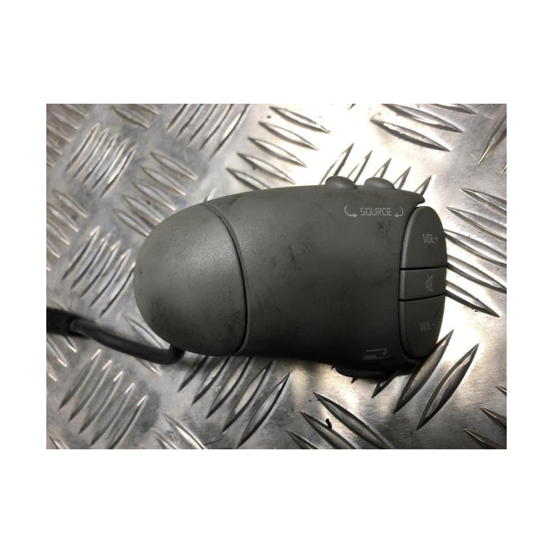 Commande autoradio RENAULT TWINGO 1 PHASE 3 d’occasion