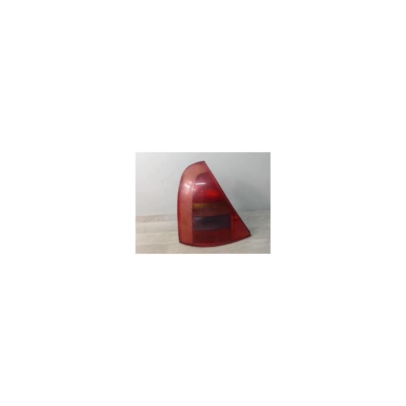 Feu arriere principal gauche (feux) RENAULT CLIO 2 PHASE 1 d’occasion