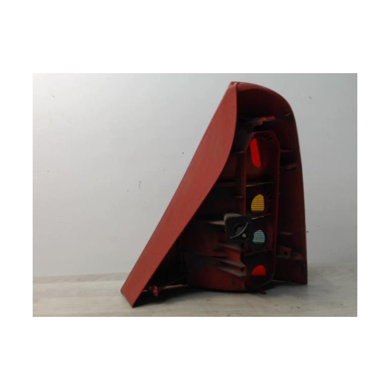 Feu arriere principal gauche (feux) RENAULT CLIO 2 PHASE 1 d’occasion
