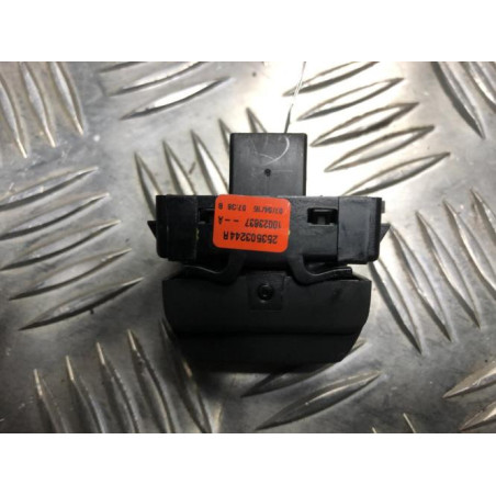 Commande degivrage lunette arriere DACIA DOKKER PHASE 1 d’occasion