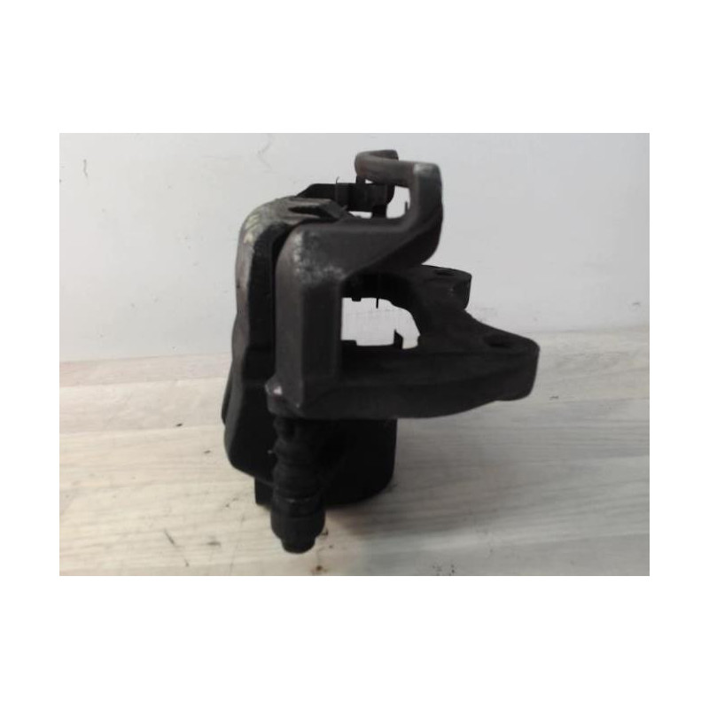 Etrier avant gauche (freinage) OPEL ASTRA J GTC d’occasion