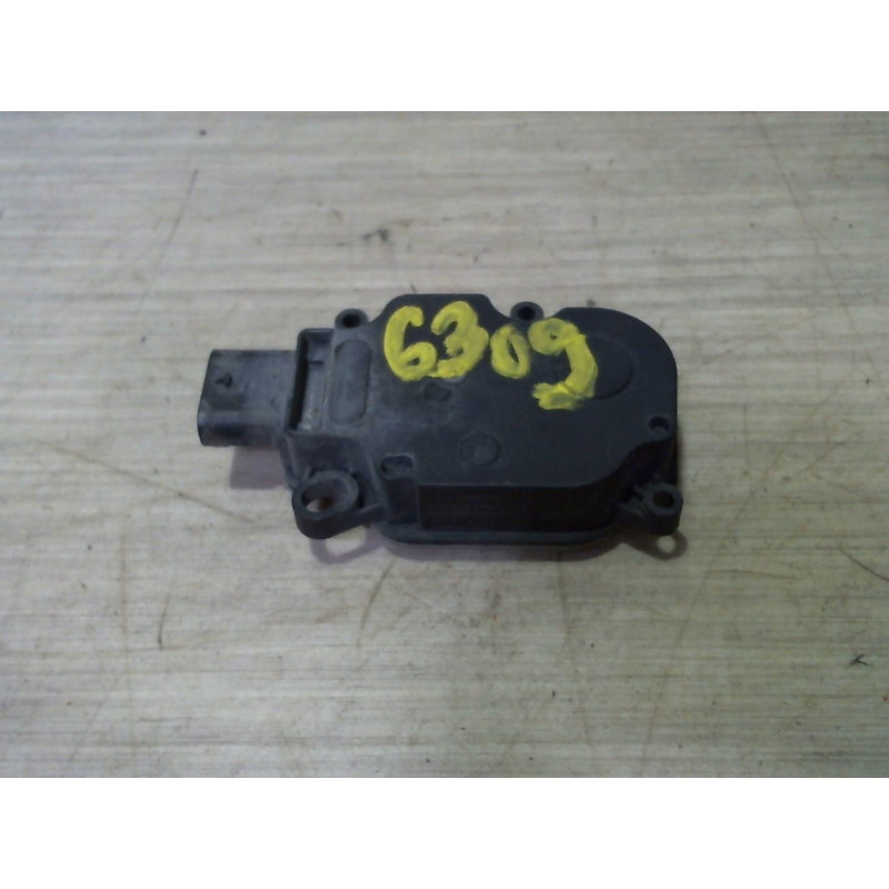 Motoreducteur de climatiseur RENAULT CLIO 4 PHASE 1 d’occasion