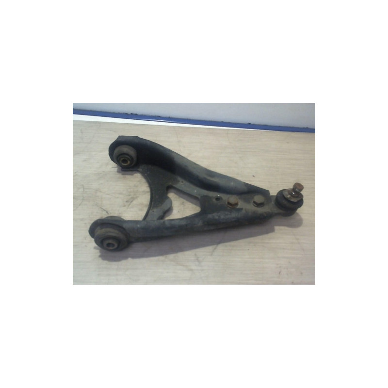 Triangle avant droit RENAULT MEGANE 1 PHASE 2 d’occasion