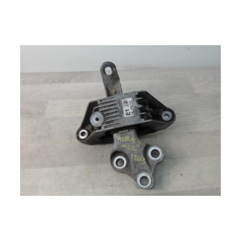 Support moteur gauche OPEL ASTRA J GTC d’occasion