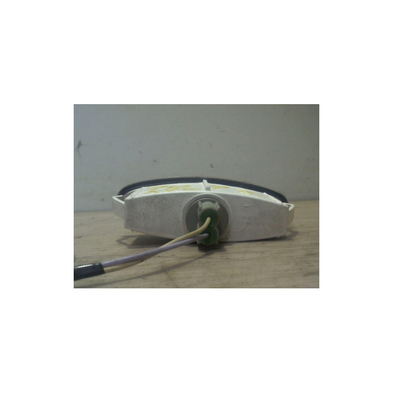 Lumiere porte avant gauche RENAULT CLIO 2 PHASE 2 d’occasion