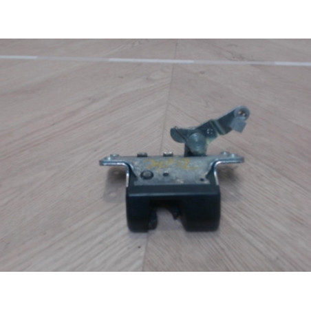 Serrure de coffre OPEL ZAFIRA A PHASE 2 d’occasion